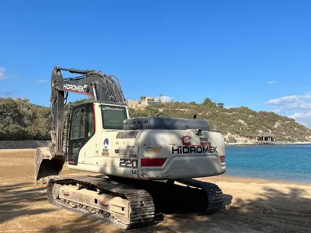 Hidromek paletli ekskavatör